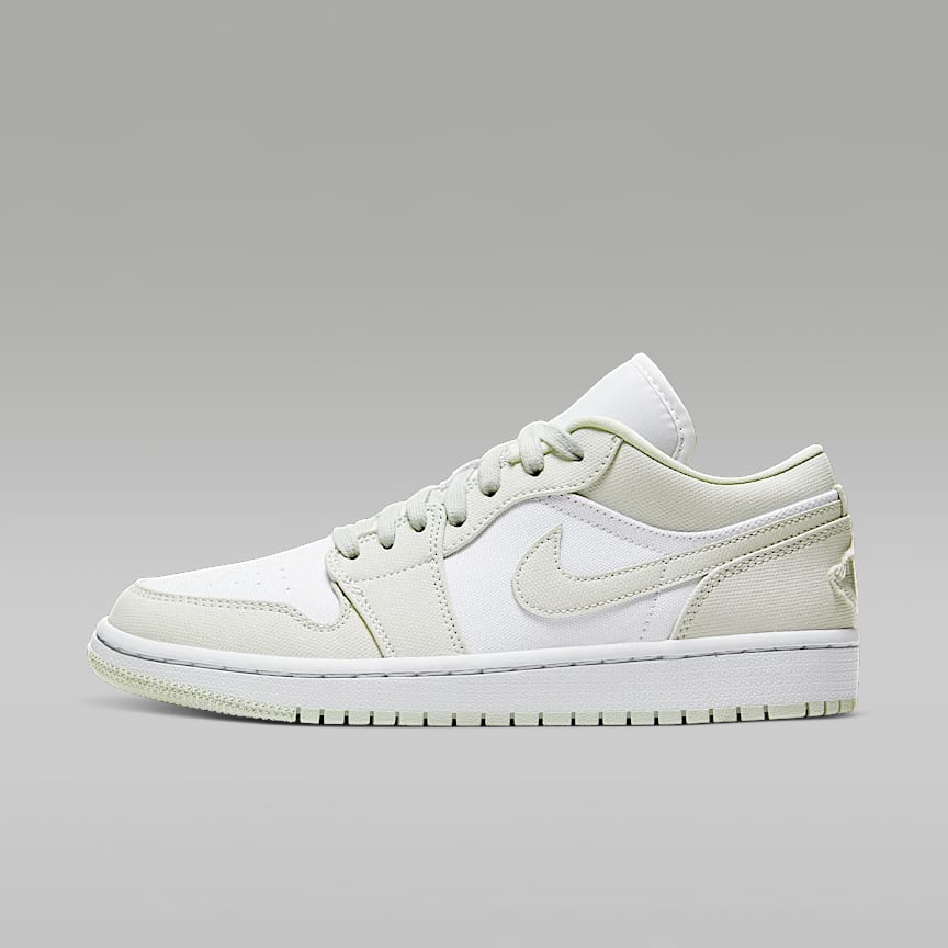 Air Jordan 1 Low Women's Shoes. Nike HR
